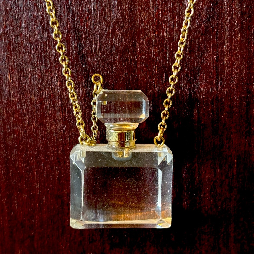 H&M Vintage Costume Jewelry Necklace